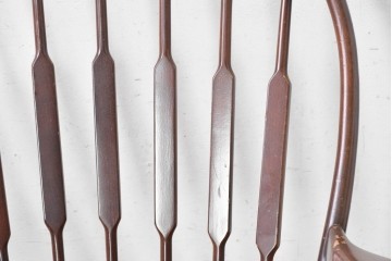 和製ヴィンテージ　希少モデル　秋田木工　合皮　丸みのある背もたれがかわいらしいロッキングチェア　(R-089012)
