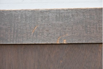 ヨーロッパヴィンテージ　重厚な佇まいのチャーチベンチ　(R-089020)