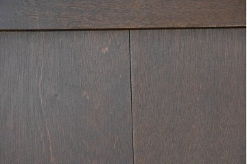 ヨーロッパヴィンテージ　重厚な佇まいのチャーチベンチ　(R-089020)