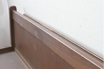 ヨーロッパヴィンテージ　重厚な佇まいのチャーチベンチ　(R-089020)