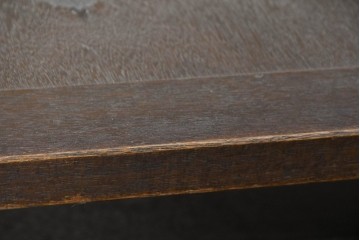 ヨーロッパヴィンテージ　重厚な佇まいのチャーチベンチ　(R-089020)