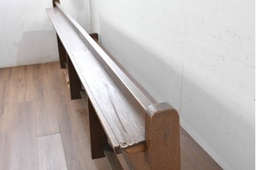 ヨーロッパヴィンテージ　特大!!　幅270cm超え　圧倒的な存在感のチャーチベンチ　(R-089021)