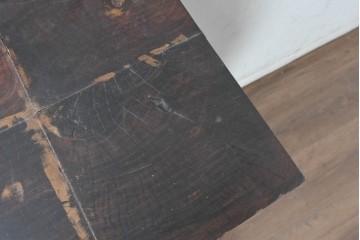 アジアンヴィンテージ　バリ島　無垢材　幾何学的なフォルムが目を引くアンティーク調の花台　(R-089026)