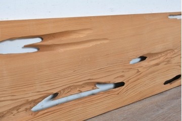 ヴィンテージ建具　昭和後期　杉材　節穴を活かした素朴な表情が味わい深い欄間2枚セット　(R-089035)