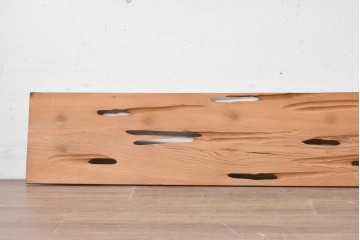 ヴィンテージ建具　昭和後期　杉材　節穴を活かした素朴な表情が味わい深い欄間2枚セット　(R-089035)