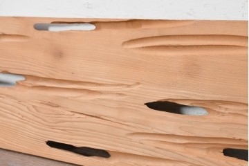 ヴィンテージ建具　昭和後期　杉材　節穴を活かした素朴な表情が味わい深い欄間2枚セット　(R-089035)