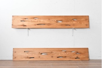 ヴィンテージ建具　昭和後期　杉材　節穴を活かした素朴な表情が味わい深い欄間2枚セット　(R-089036)