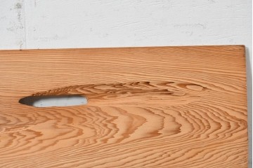 ヴィンテージ建具　昭和後期　杉材　節穴を活かした素朴な表情が味わい深い欄間2枚セット　(R-089036)