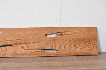 ヴィンテージ建具　昭和後期　杉材　節穴を活かした素朴な表情が味わい深い欄間2枚セット　(R-089039)