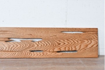 ヴィンテージ建具　昭和後期　杉材　節穴を活かした素朴な表情が味わい深い欄間2枚セット　(R-089040)