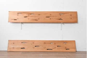 ヴィンテージ建具　昭和後期　杉材　節穴を活かした素朴な表情が味わい深い欄間2枚セット　(R-089042)