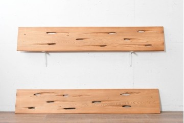 ヴィンテージ建具　昭和後期　杉材　節穴を活かした素朴な表情が味わい深い欄間2枚セット　(R-089042)