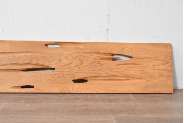 ヴィンテージ建具　昭和後期　杉材　節穴を活かした素朴な表情が味わい深い欄間2枚セット　(R-089043)