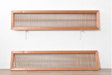 ヴィンテージ建具　昭和後期　繊細な縦桟が整然と並ぶ筬欄間2枚セット　(R-089045)