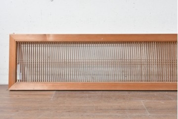ヴィンテージ建具　昭和後期　繊細な縦桟が整然と並ぶ筬欄間2枚セット　(R-089045)