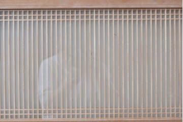 ヴィンテージ建具　昭和後期　両面ガラス入りの細密な筬欄間2枚セット　(R-089046)