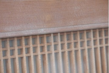 ヴィンテージ建具　昭和後期　両面ガラス入りの細密な筬欄間2枚セット　(R-089046)