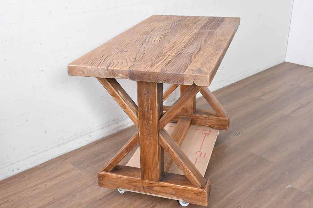 中古　美品　チーク無垢材　重厚な脚組みが印象的なダイニングテーブル　(R-089049)