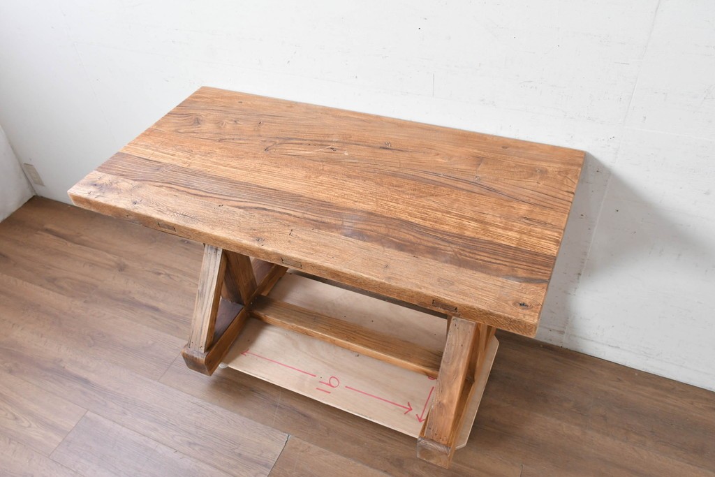 中古　美品　チーク無垢材　重厚な脚組みが印象的なダイニングテーブル　(R-089049)