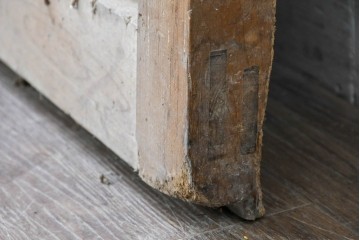 アンティーク建具　明治期　檜(ヒノキ)材　力強い框組が魅力の蔵戸1枚　(R-089050)