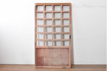 アンティーク建具　明治期　総欅(ケヤキ)材　きつね格子が目を引く蔵戸1枚　(R-089052)