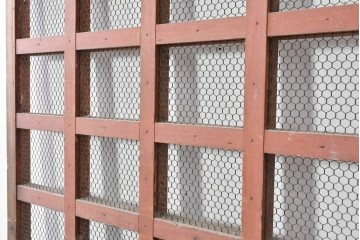 アンティーク建具　明治期　総欅(ケヤキ)材　きつね格子が目を引く蔵戸1枚　(R-089052)