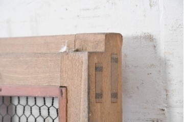 アンティーク建具　明治期　総欅(ケヤキ)材　きつね格子が目を引く蔵戸1枚　(R-089052)