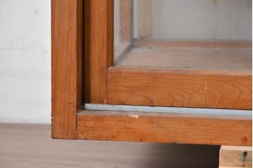 和製アンティーク　四面ガラス　素朴な木枠のショーケース　(R-089060)