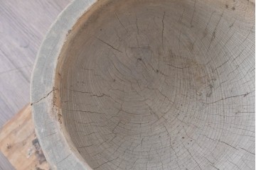 【簡易リペア限定品】　和製アンティーク　欅(ケヤキ)材の重厚な臼　(R-089066)