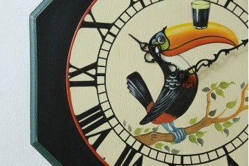 アイルランドヴィンテージ　激レア!!　希少　GUINNESS(ギネス)　著名ペインター作品　トゥーカンのイラストが可愛らしい壁掛け時計　(R-089072)