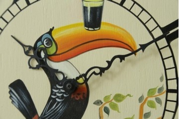 アイルランドヴィンテージ　激レア!!　希少　GUINNESS(ギネス)　著名ペインター作品　トゥーカンのイラストが可愛らしい壁掛け時計　(R-089072)