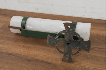フランスヴィンテージ　クロスモチーフが印象的なウォールライト　(R-089076)