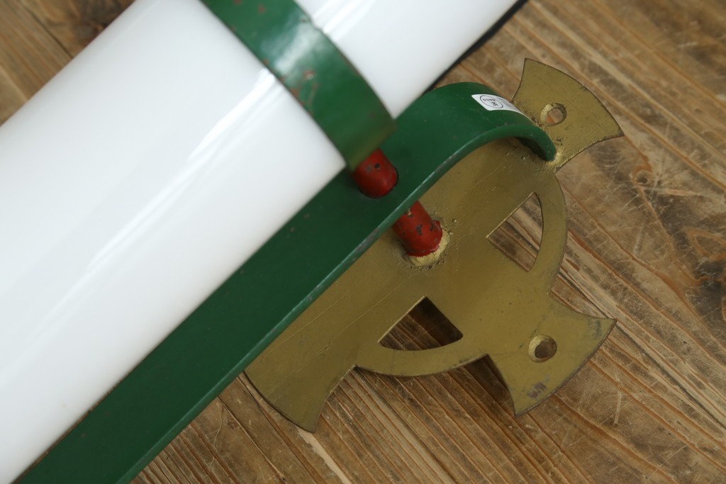 フランスヴィンテージ　クロスモチーフが印象的なウォールライト　(R-089076)