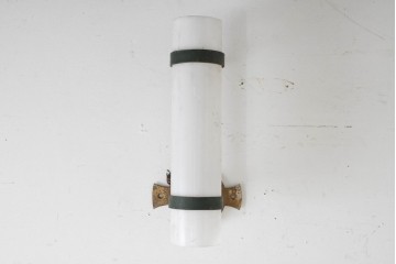 フランスヴィンテージ　クロスモチーフが印象的なウォールライト　(R-089077)