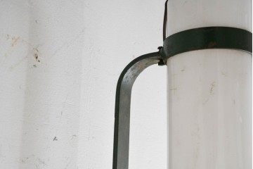 フランスヴィンテージ　クロスモチーフが印象的なウォールライト　(R-089078)