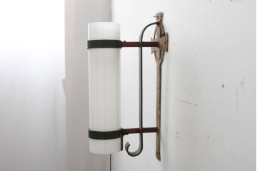 フランスヴィンテージ　クロスモチーフが印象的なウォールライト　(R-089080)