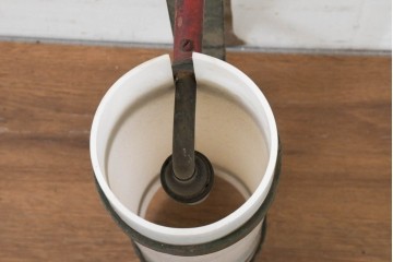 フランスヴィンテージ　クロスモチーフが印象的なウォールライト　(R-089081)