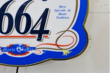 中古　イギリス　Kronenbourg(クローネンブルグ)のロゴ入り　壁掛けサイン看板　※国内仕様の電飾加工を承ります　(R-089083)