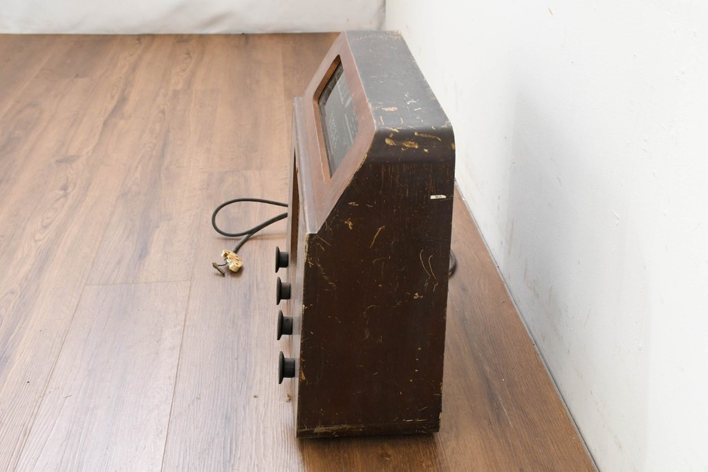 イギリスヴィンテージ　Murphy Radio(マーフィー・ラジオ)社　Type A170　真空管ラジオ　※ディスプレイ用　(R-089096)