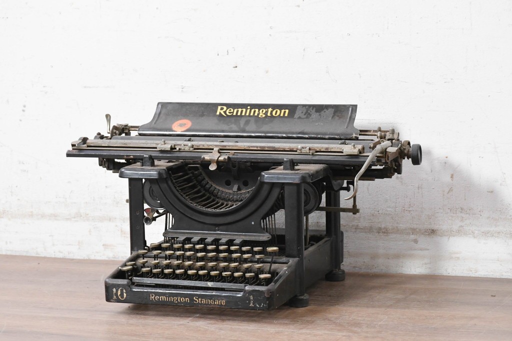 【簡易リペア限定品】　アメリカアンティーク　1900年頃　Remington Standard Typewriter No.10　重厚な佇まいが魅力のタイプライター　(R-089097)