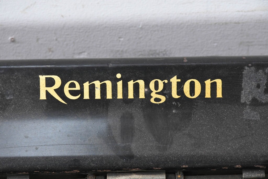 【簡易リペア限定品】　アメリカアンティーク　1900年頃　Remington Standard Typewriter No.10　重厚な佇まいが魅力のタイプライター　(R-089097)