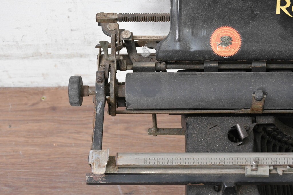 【簡易リペア限定品】　アメリカアンティーク　1900年頃　Remington Standard Typewriter No.10　重厚な佇まいが魅力のタイプライター　(R-089097)