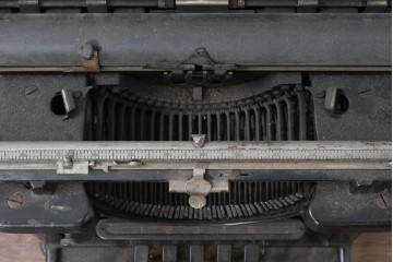 【簡易リペア限定品】　アメリカアンティーク　1900年頃　Remington Standard Typewriter No.10　重厚な佇まいが魅力のタイプライター　(R-089097)