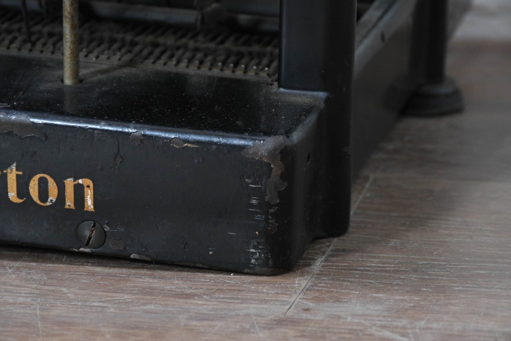 【簡易リペア限定品】　アメリカアンティーク　1900年頃　Remington Standard Typewriter No.10　重厚な佇まいが魅力のタイプライター　(R-089097)