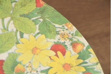フランスヴィンテージ　いちごと花柄が愛らしい入れ子式丸型クラフトボックス16個セット　(R-089098)