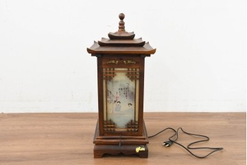 中古　韓国製　人物・山水図の四面パネルを配した楼閣風の置き型照明　(R-089108)