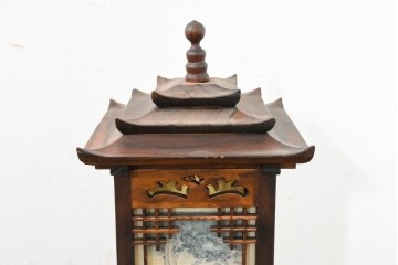 中古　韓国製　人物・山水図の四面パネルを配した楼閣風の置き型照明　(R-089109)
