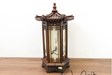 中古　韓国製　六角形屋根　楼閣風　伝統建築デザインの置き型照明　(R-089110)