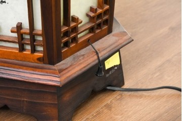 中古　韓国製　六角形屋根　楼閣風　伝統建築デザインの置き型照明　(R-089110)