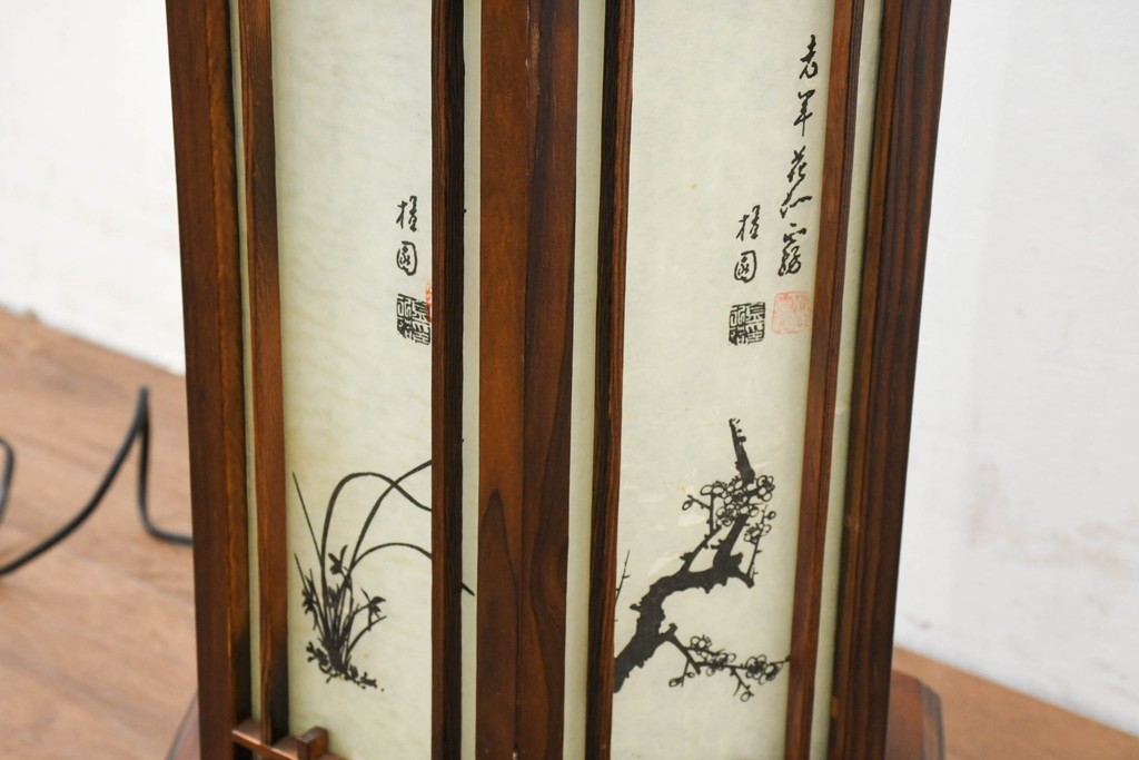 中古　韓国製　六角形屋根　楼閣風　伝統建築デザインの置き型照明　(R-089111)